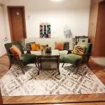 Digital Nomad,iconic Milenium Cross,comfy Apartment,the Foot Of Mount Vodno,16 Min By Walk To Center *