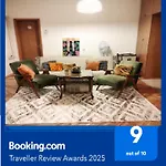 Digital Nomad,iconic Milenium Cross,comfy Apartment,the Foot Of Mount Vodno,16 Min By Walk To Center *
