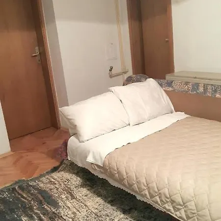 Digital Nomad Comfy Apartment,foot Mountain Vodno And Millennium Cross,19 Min By Walk To Cener,free Parking * Skopje