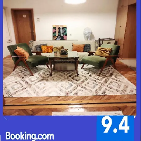 Digital Nomad, 80 Sqm, Free Park,16 Min By Walk To Center, Quiet Nbhd Apartment *