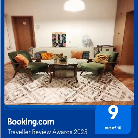 Digital Nomad, 80 Sqm, Free Park,16 Min By Walk To Center, Quiet Nbhd *