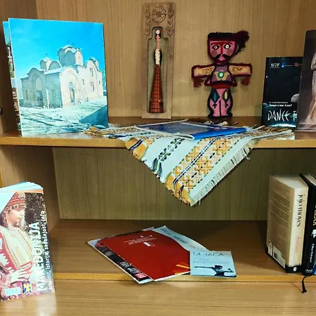 Digital Nomad, Comfy Apartment,the Foot Of Mount Vodno,16 Min By Walk To Center *