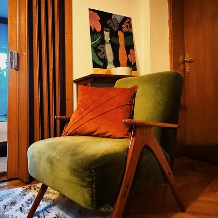 Digital Nomad, 80 Sqm, Wonderful Milenium Cross View,Free Park,16 Min By Walk To Center, Quiet Nbhd * Скоп'є