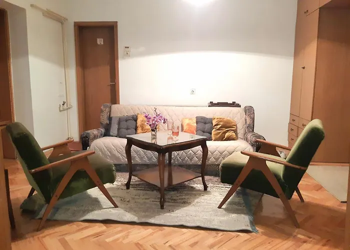 Digital Nomad, Comfy Apartment,the Foot Of Mount Vodno,16 Min By Walk To Center *