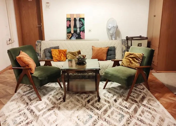 Digital Nomad, Comfy Apartment,the Foot Of Mount Vodno,16 Min By Walk To Center *