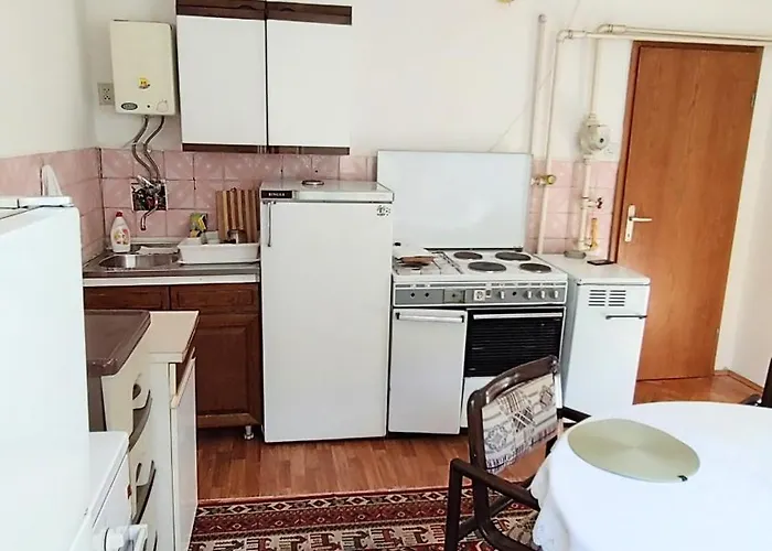 Digital Nomad, Comfy Apartment,the Foot Of Mount Vodno,16 Min By Walk To Center