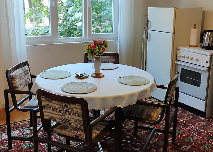 Apartment Digital Nomad, Comfy Apartment,the Foot Of Mount Vodno,16 Min By Walk To Center Skopje